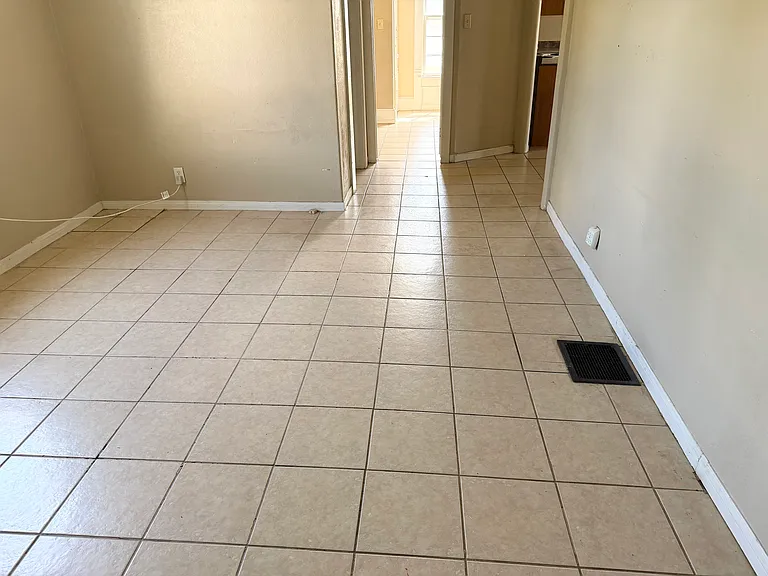 415 N Section St #1 — Photo 2