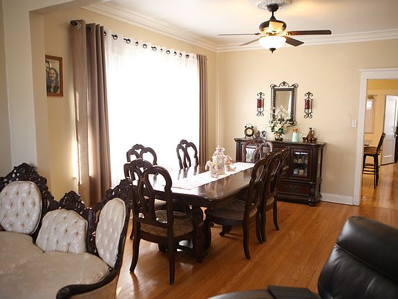 4th image of 1614 S 58th Ct