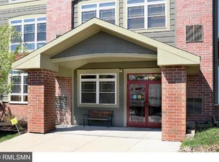 2530 E 34th St APT 208, Minneapolis, MN 55406