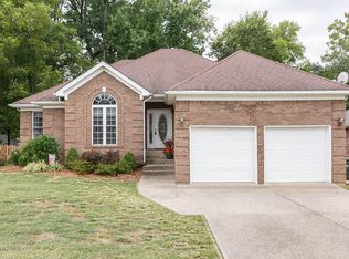 195 River Edge Dr, Shepherdsville, KY 40165