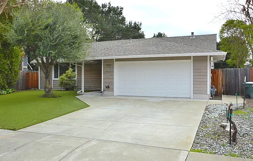 7275 Valley Trails Dr Photo 1