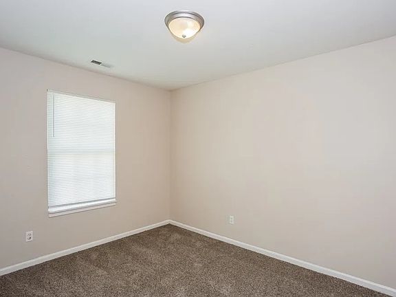 5th image of 3036 Knightsbridge Ln