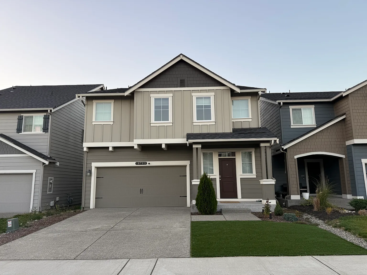 5 bed, 2552 sqft, $3,400 — Photo 1