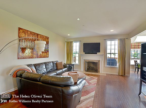 5th image of 27 Shoreacres Dr