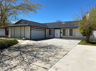 39051 Willowvale Rd, Palmdale, CA 93551
