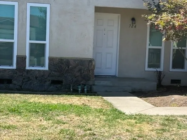 724 Gettysburg St, Turlock, CA 95382