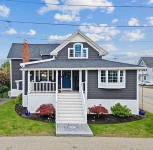 14 Lewis St, Hull, MA, 02045