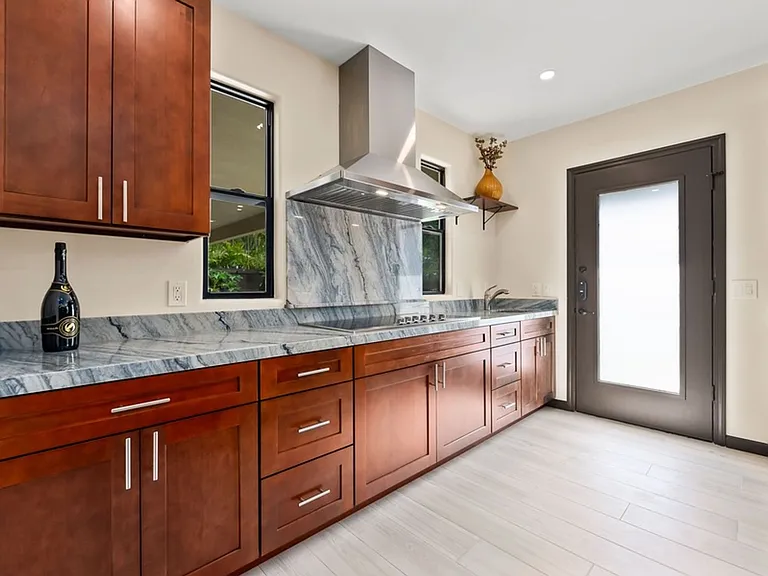 4523 Aukai Ave — Photo 21