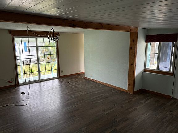 5th image of 37 Fleetwood Ave Lot 37