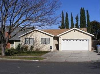 1st image of 467 Tovar Dr