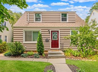 3261 N 88th St, Milwaukee, WI 53222
