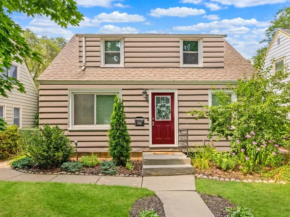 3261 North 88th STREET, Milwaukee, WI 53222