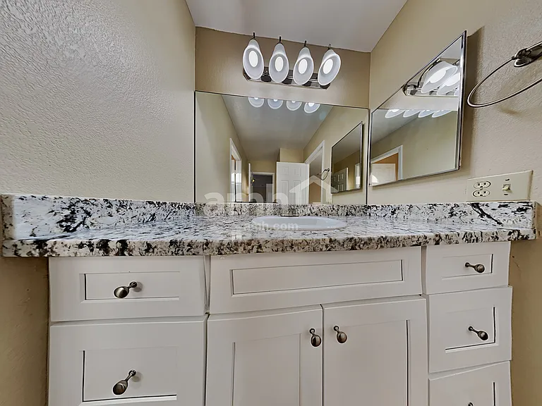 288 Vallarte Dr — Photo 20