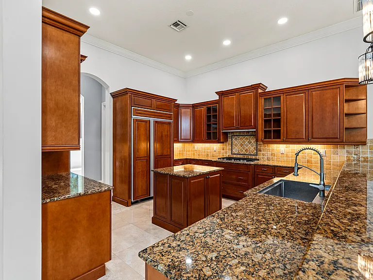 17550 Circle Pond Ct — Photo 15