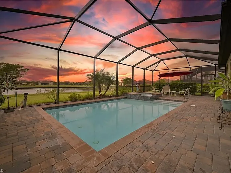 Pool Maintenence included in rent
