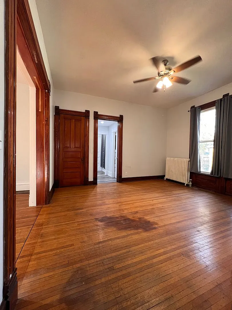 1718 Farnam — Photo 3
