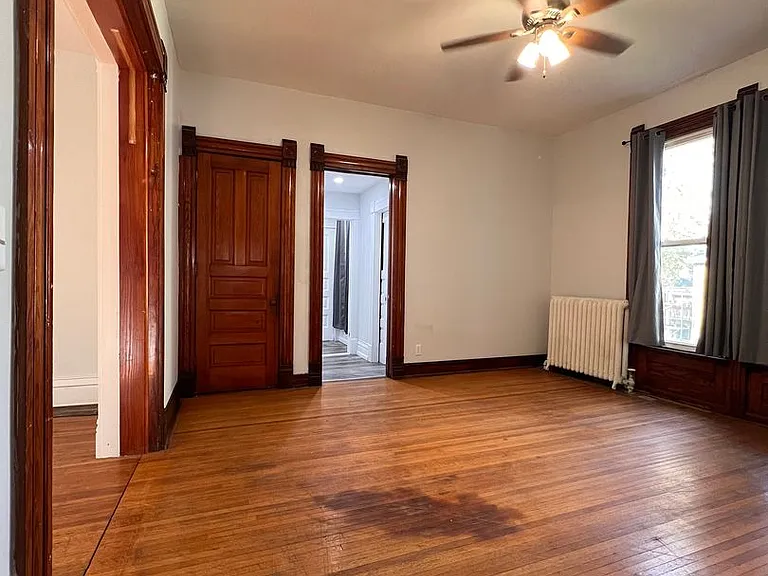 1718 Farnam St — Photo 3