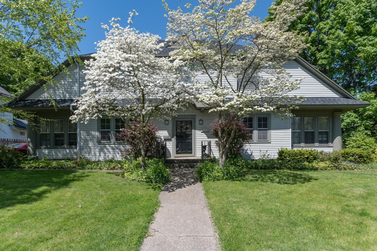 2330 Glenwood Dr, Kalamazoo, MI 49008 MLS 23021244 Zillow