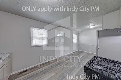 7838 Ridgewood Dr — Photo 11