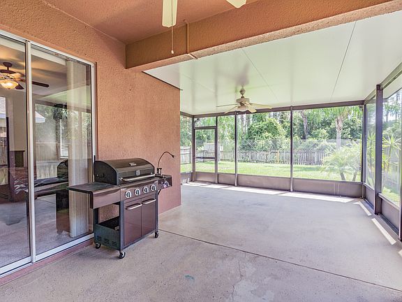 3rd image of 7806 Citrus Blossom Dr