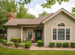 86 Stone Ridge Blvd, Hermitage, PA 16148