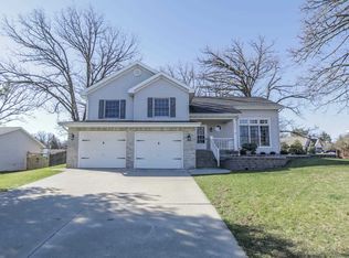 3320 Candlewood Dr, Janesville, WI 53546