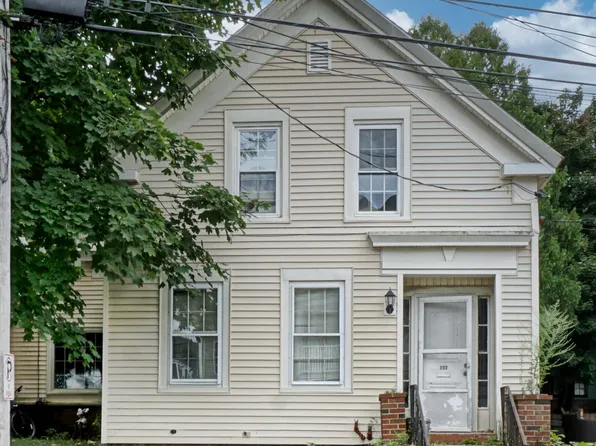 12 Kossuth Street, Biddeford, ME 04005