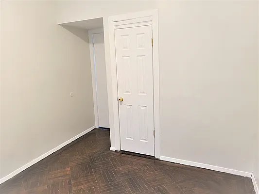 Rented by Virtual Real Estate | media 8