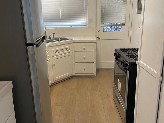 4th image of 4128 Leimert Blvd #4128