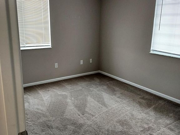 5th image of 4786 Hospital Dr #1