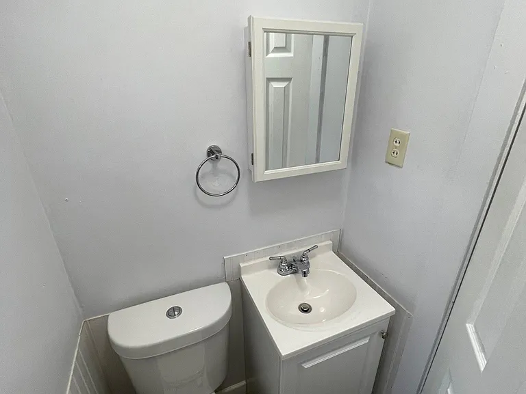 431 Gratiot Ave #1 — Photo 9