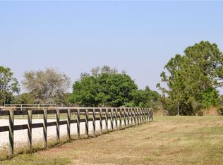 1121 Carson Dr SW, Labelle, FL 33935