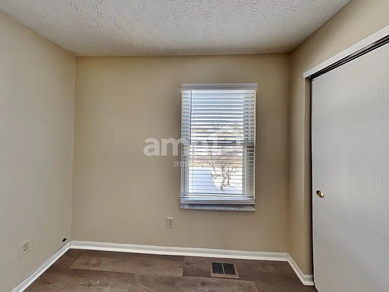 5798 Sharets Dr — Photo 17