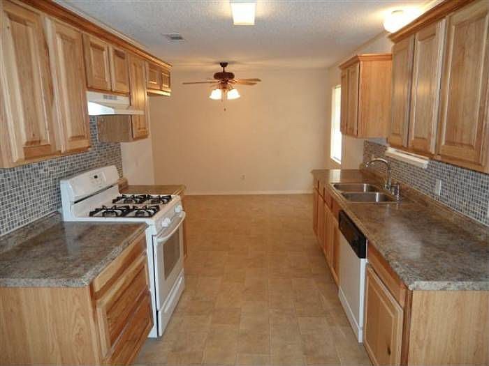 1st image of 6033 Wedgwood Dr