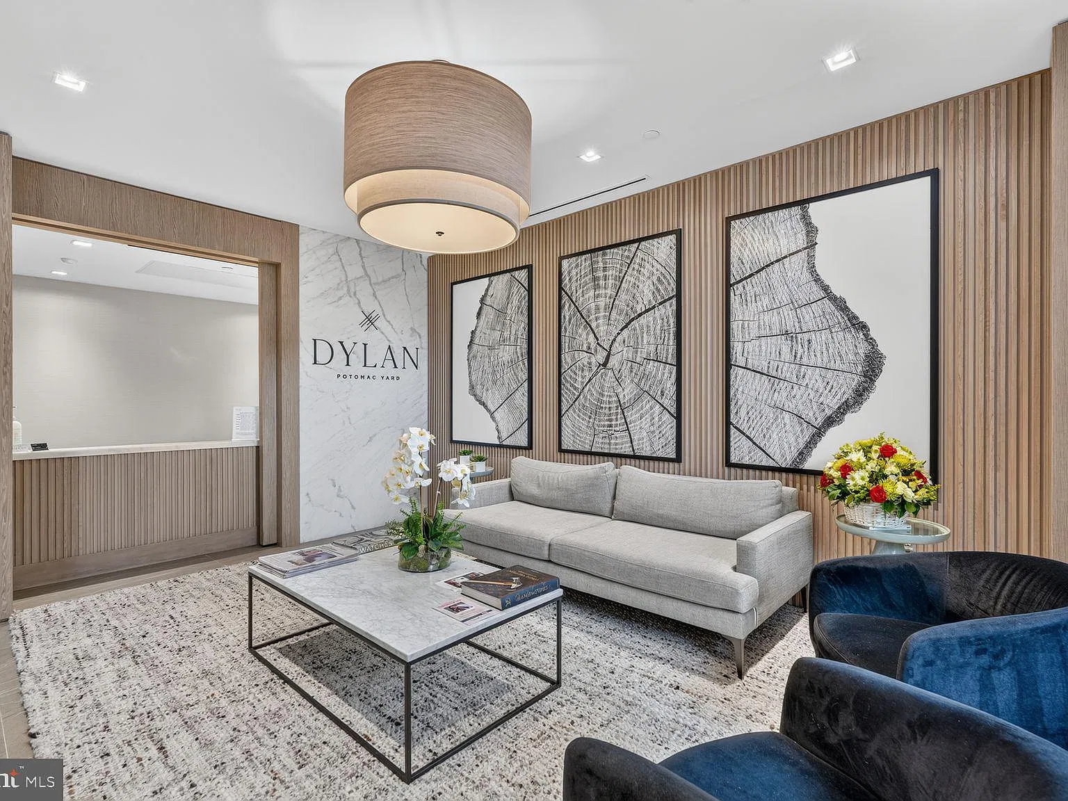 1 bed, 2.0 bath, 1193 sqft, $3,800 — Photo 2