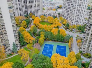 25 Kingsbridge Garden Cir #622, Mississauga, ON L5R 4B1