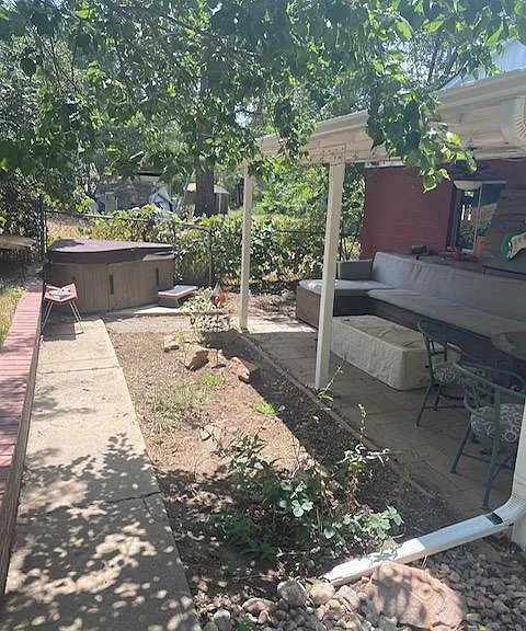 5261 Newton St — Photo 6