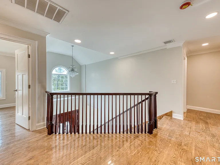 171 Oregon Rd — Photo 21