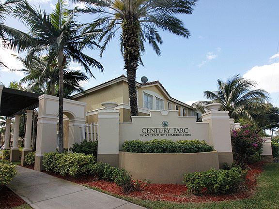 3rd image of 8980 W Flagler St APT 214