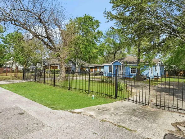 5513 Makeig St, Houston, TX 77026