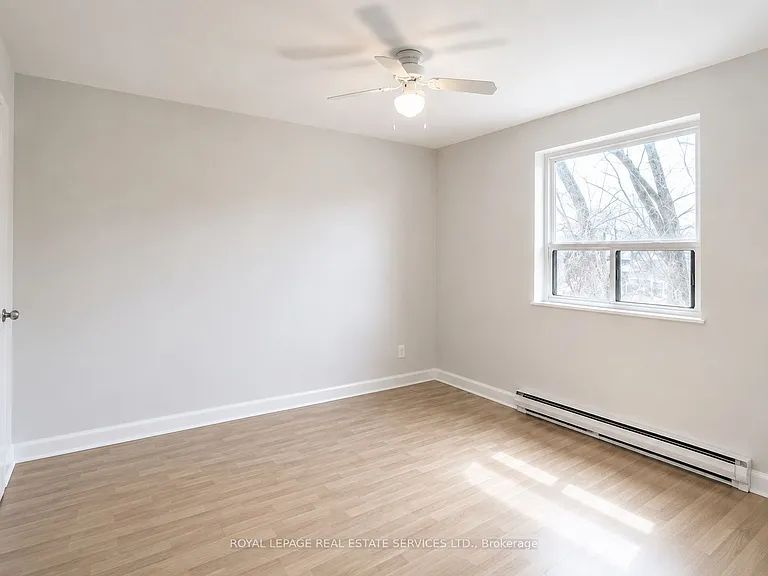 2329 Belyea St #3 — Photo 12