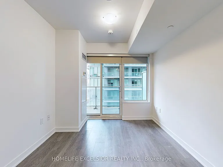 195 Redpath Ave #914 — Photo 9