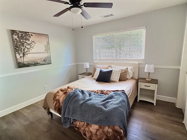 8237 N Del Mar Ave — Photo 17
