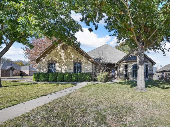 2101 Stonegate Blvd, Bridgeport, TX 76426