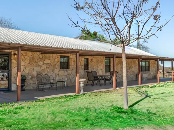 172 Private Road 2361, Meridian, TX 76665