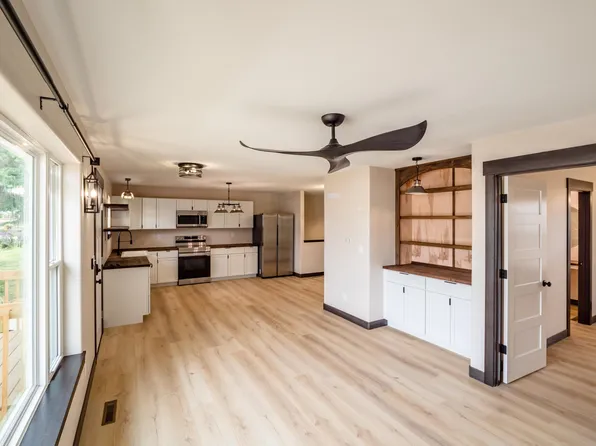 163 Carter St NW Unit A, Cedar Rapids, IA 52405