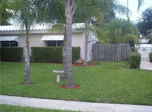 2nd image of 1100 SW 1st Ave