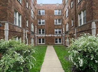 4935 Hull St #G, Skokie, IL 60077