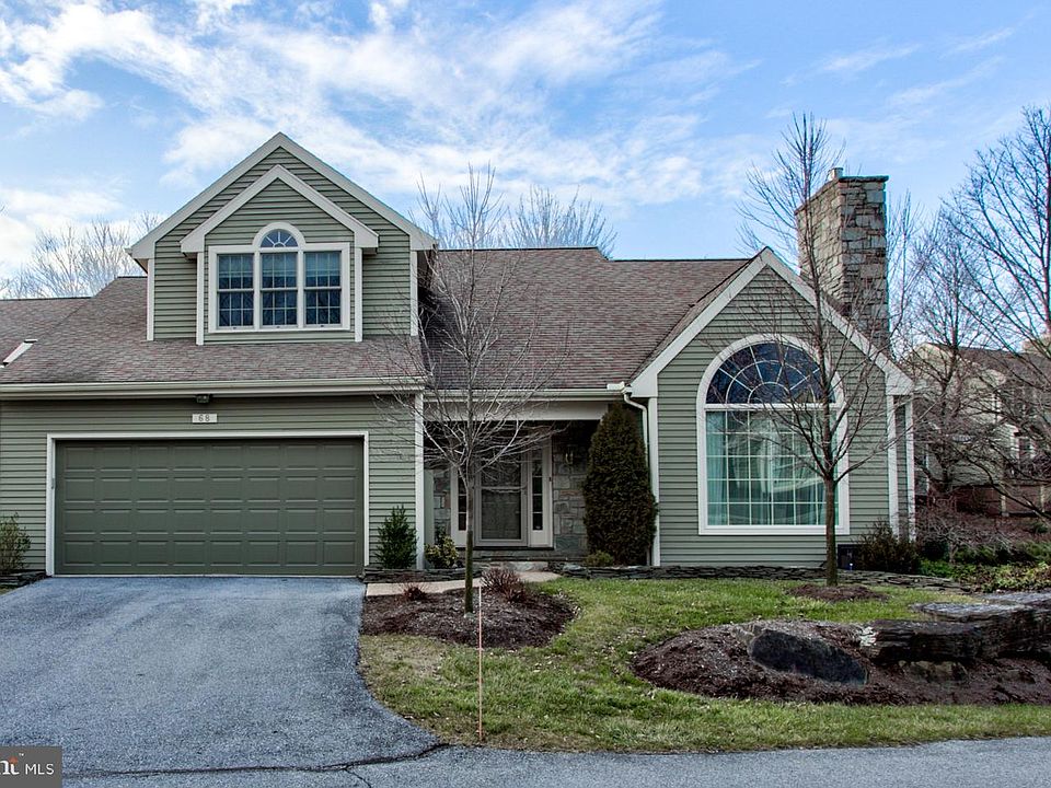 1st image of 68 Deer Ford Dr