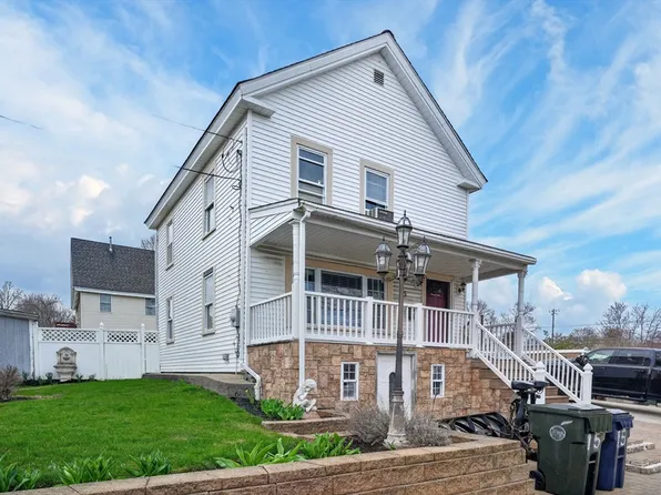 15 Manning St, Marlborough, MA 01752